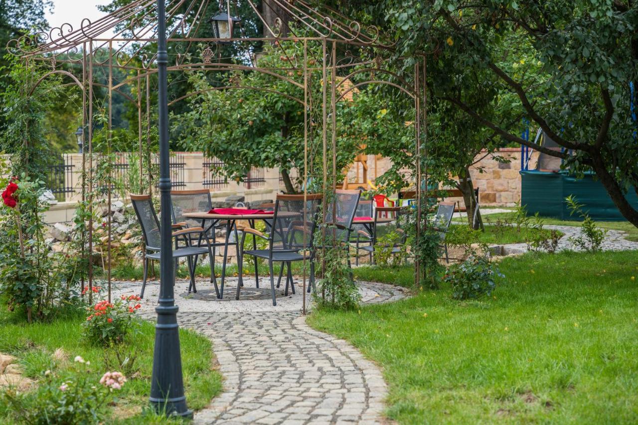 Villa Libosad Jičín Exterior foto